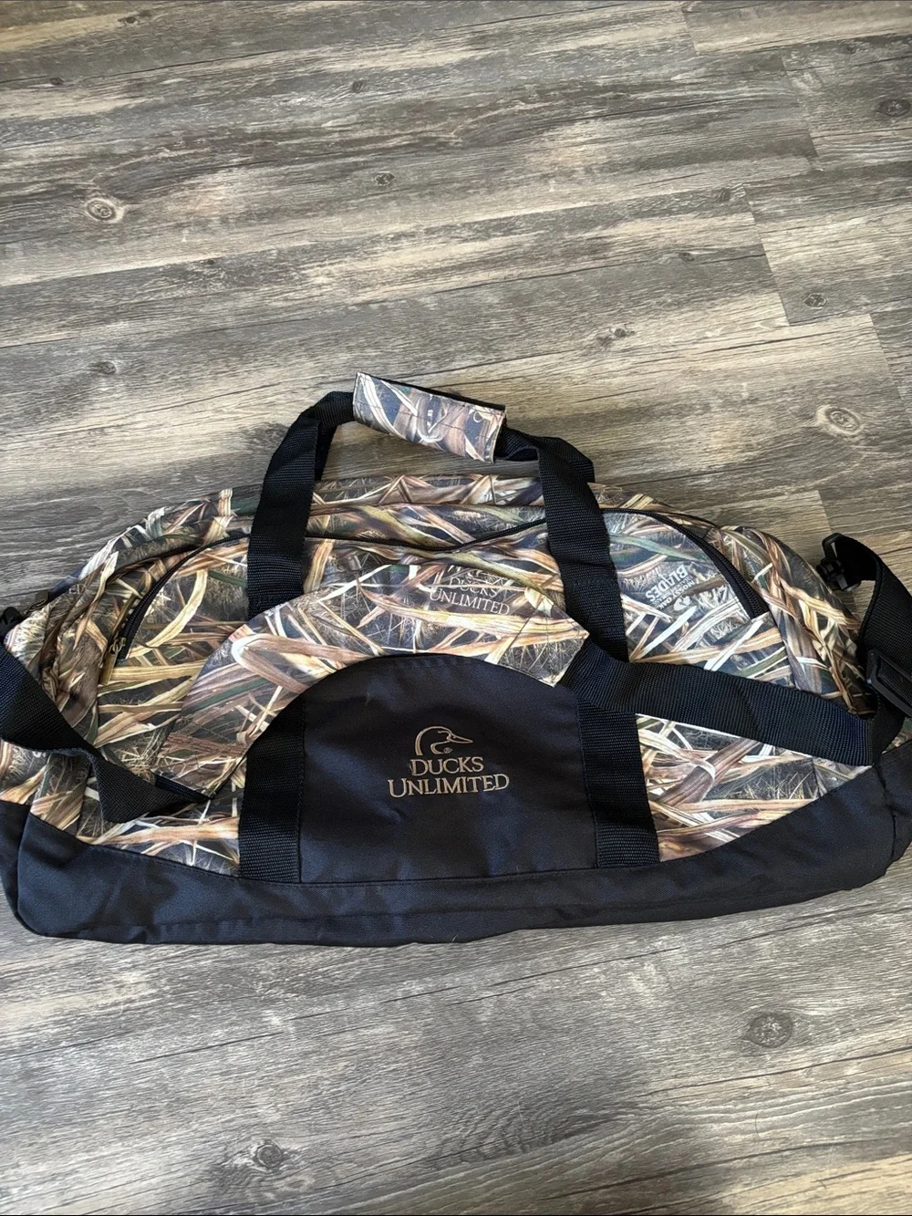 Ducks Unlimited Men's Camo Duffel Bag with Black Trim